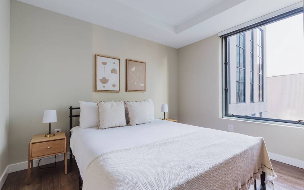 Photo of Bedroom in Theatre District