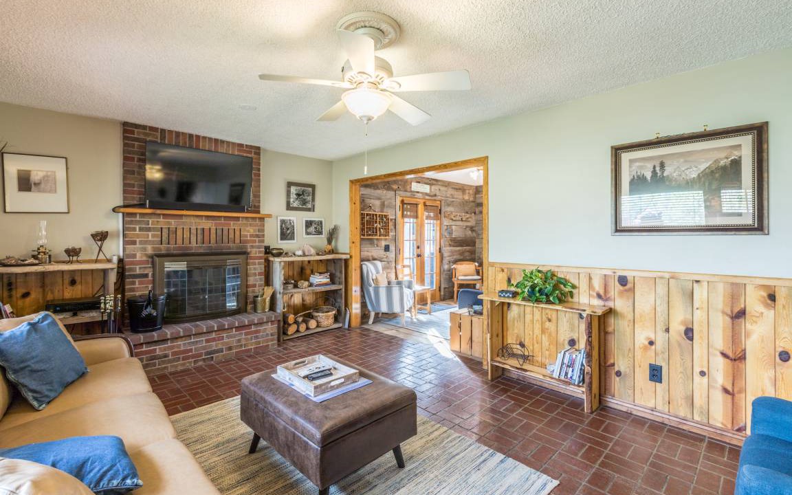 Photo of Others in Idlewild Estates