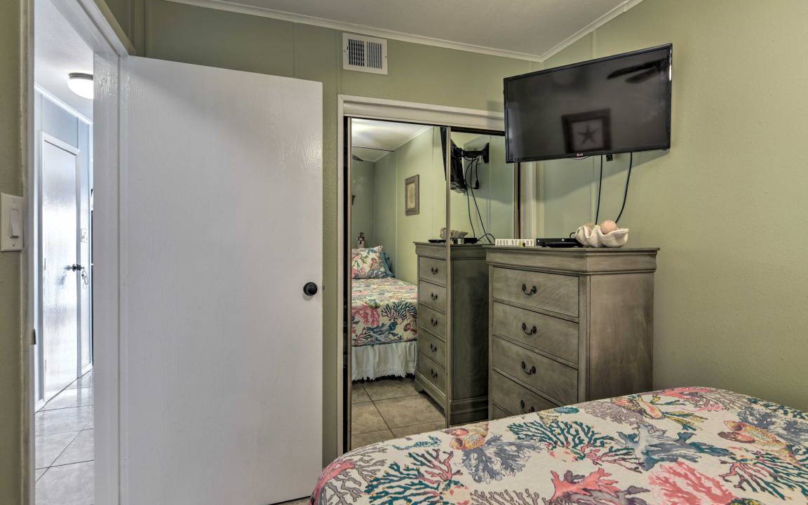 Photo of Bedroom in North Beach