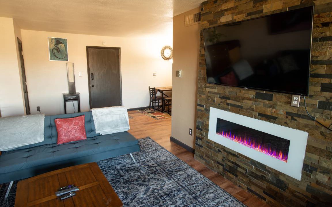 Photo of Livingroom in Gunbarrel