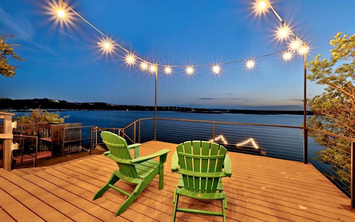 Photo of Patio Balcony in Eck Lane on the Lake