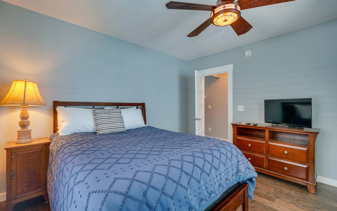 Photo of Bedroom in Knoxville