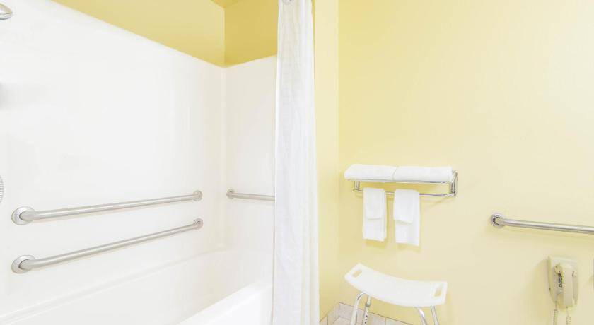 Photo of Bathroom in Wheeling