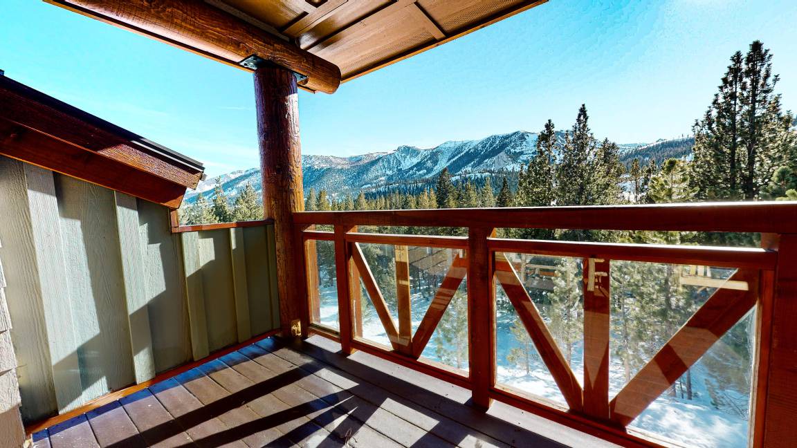 Photo of Patio Balcony in Mammoth Lakes