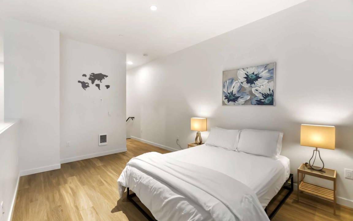 Photo of Bedroom in Downtown