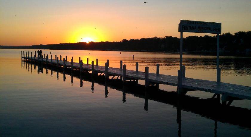 Photo of Others in Fontana-on-Geneva Lake