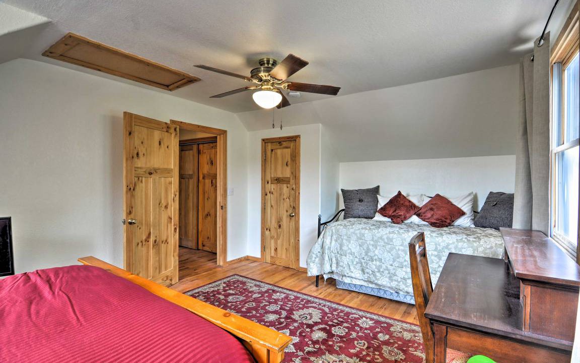 Photo of Bedroom in Lyons