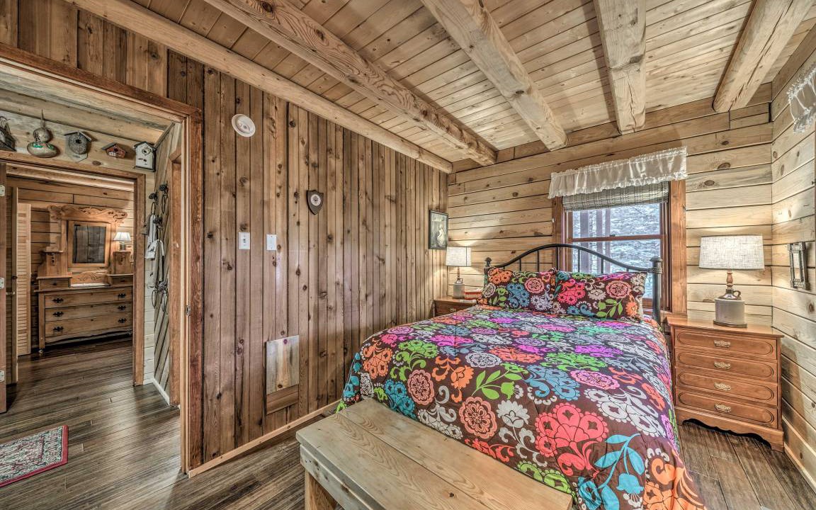Photo of Bedroom in Ruidoso