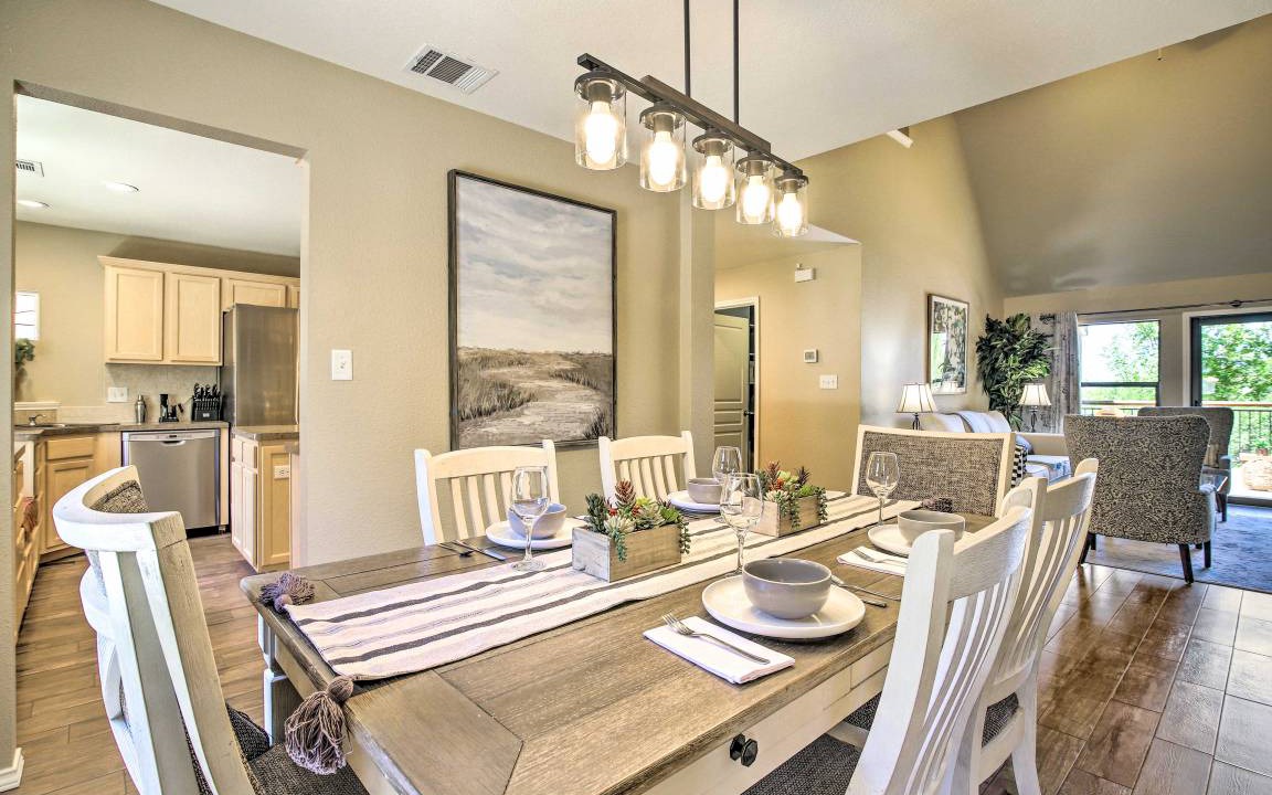 Photo of Livingroom in Highland Lake Estates