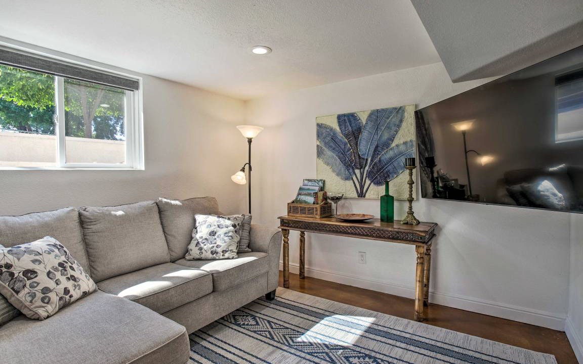 Photo of Livingroom in Berkley