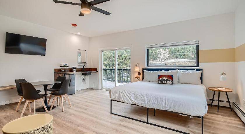Photo of Bedroom in Idaho Springs