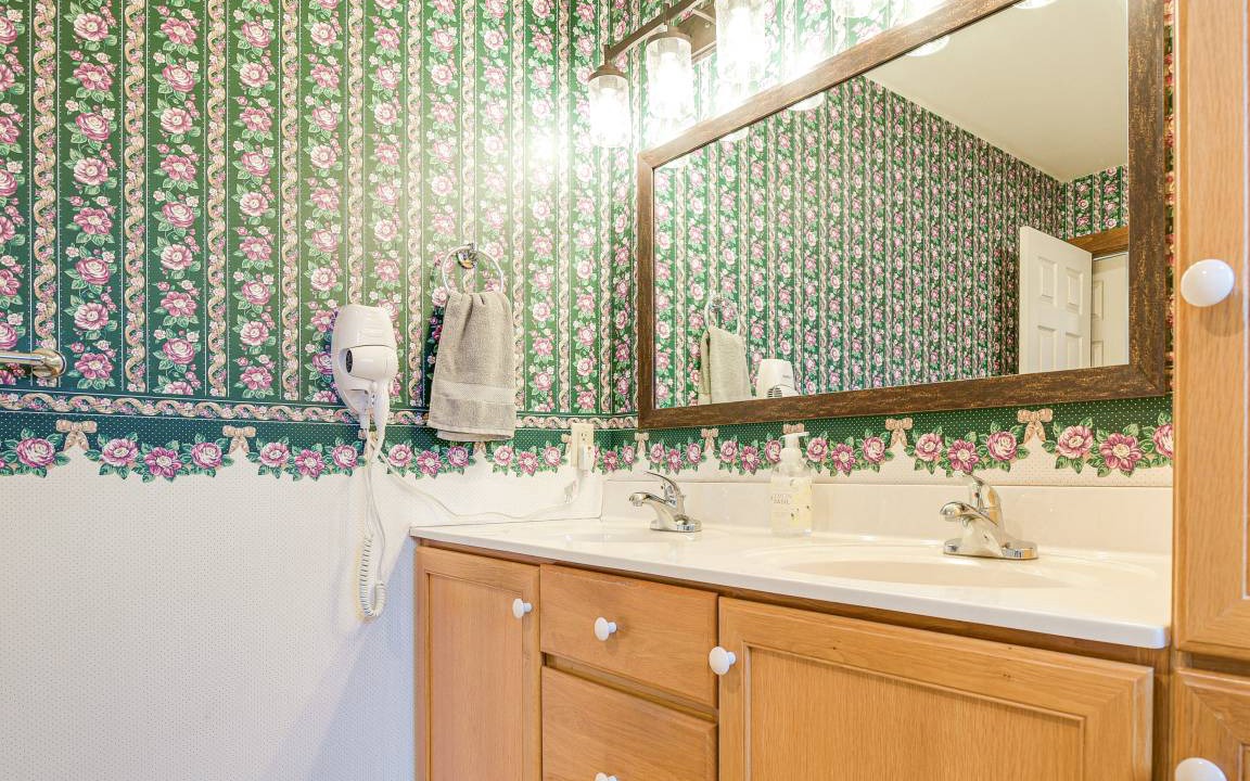 Photo of Bathroom in Ronks