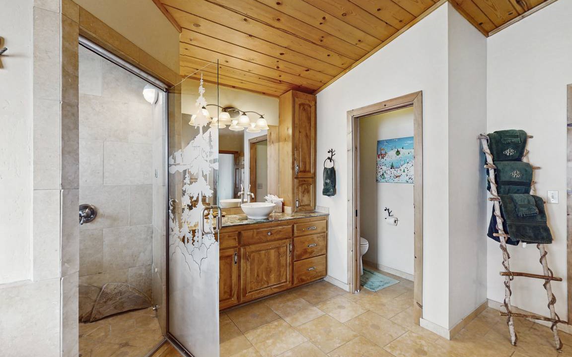 Photo of Bathroom in Lake Forest