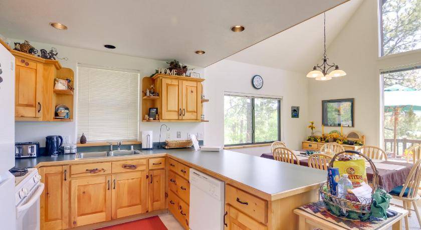 Photo of Kitchen in Twin Creek Village