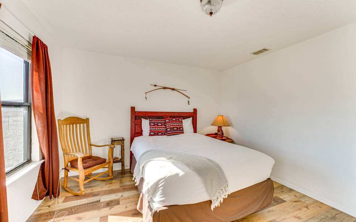 Photo of Bedroom in Eagle Nest