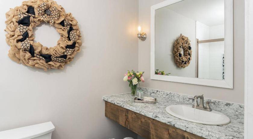 Photo of Bathroom in Humboldt