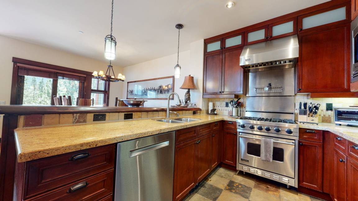 Photo of Kitchen in Mammoth Lakes