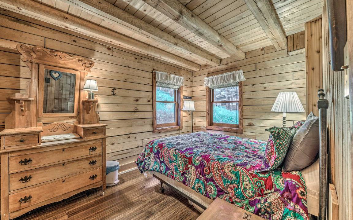 Photo of Bedroom in Ruidoso