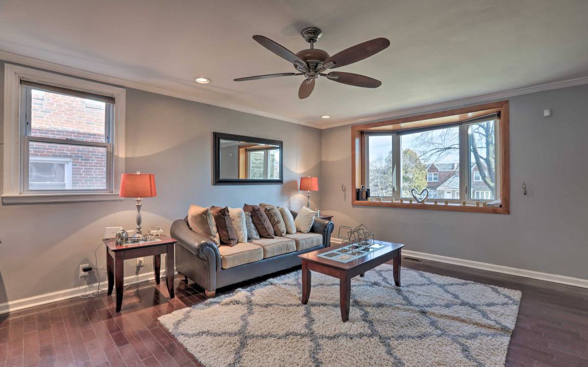 Photo of Livingroom in North Philadelphia