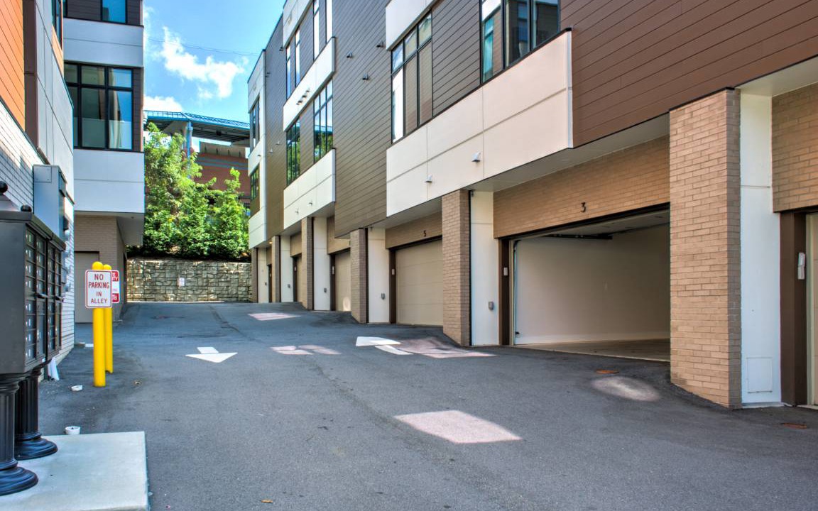 Photo of Others in East End - Valley Street