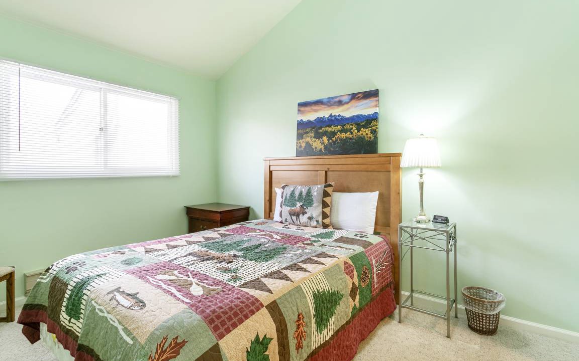 Photo of Bedroom in Avon