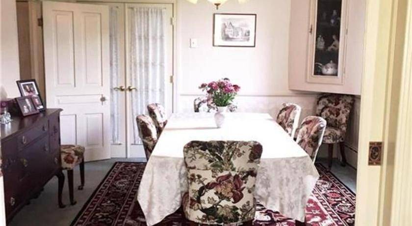 Photo of Livingroom in Jim Thorpe