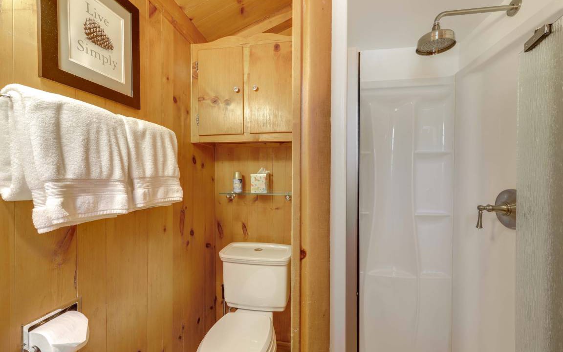 Photo of Bathroom in Arrowhead Villas
