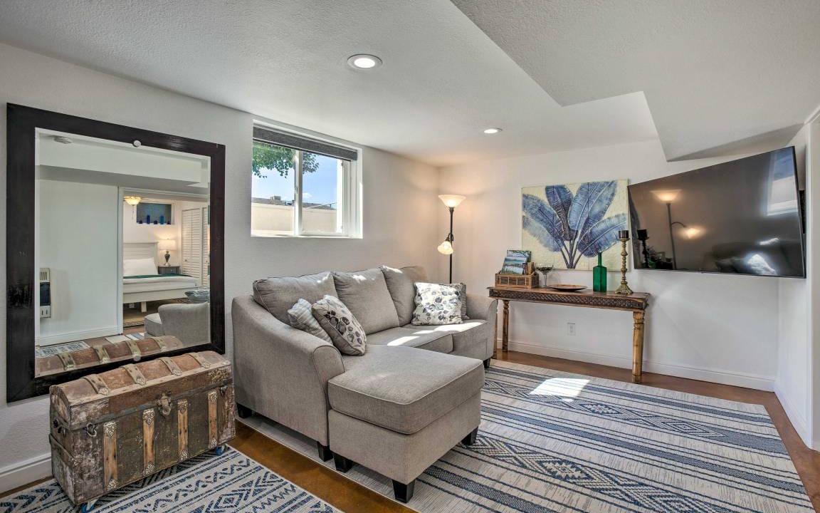 Photo of Livingroom in Berkley