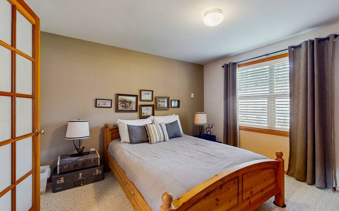 Photo of Bedroom in Gold Bar