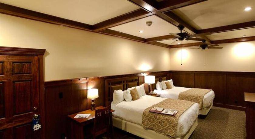 Photo of Bedroom in Cloudcroft