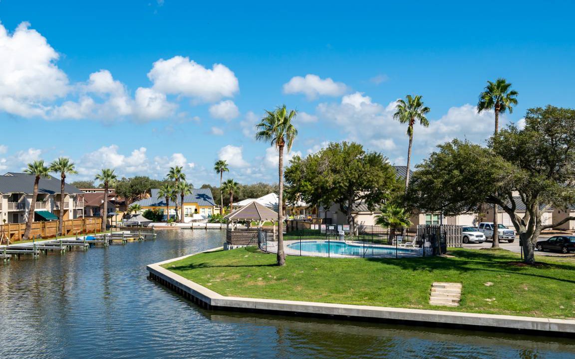Photo of Others in Harbor Oaks