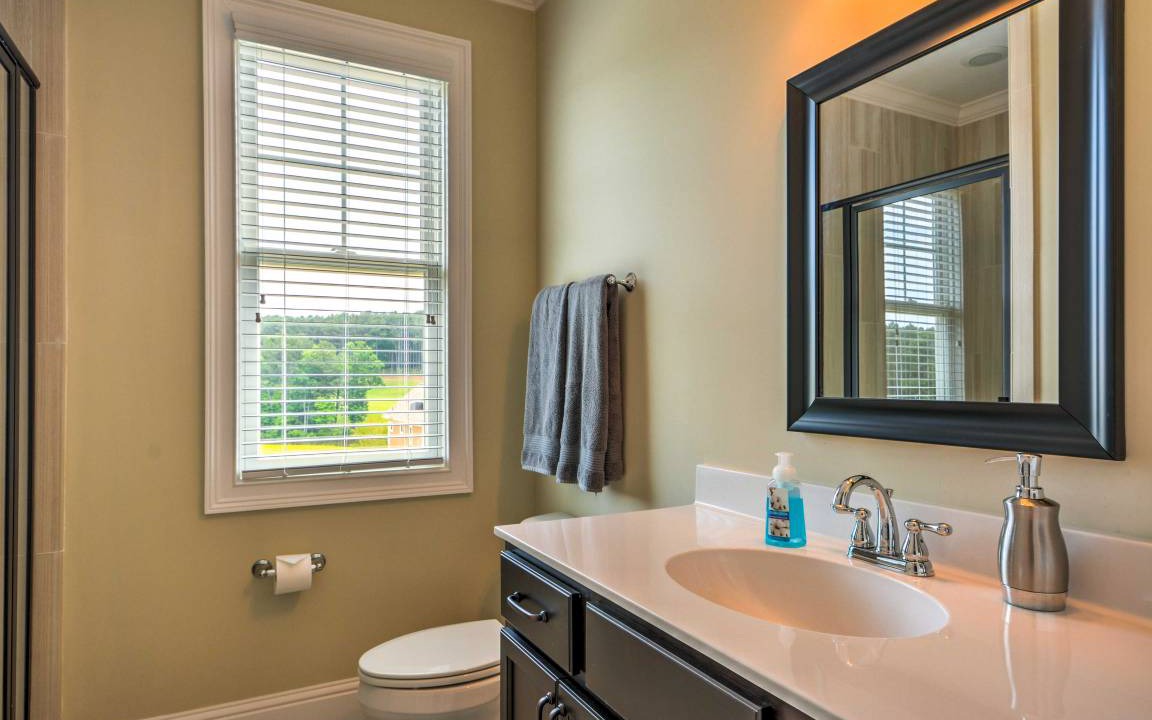 Photo of Bathroom in Reynolds Landing