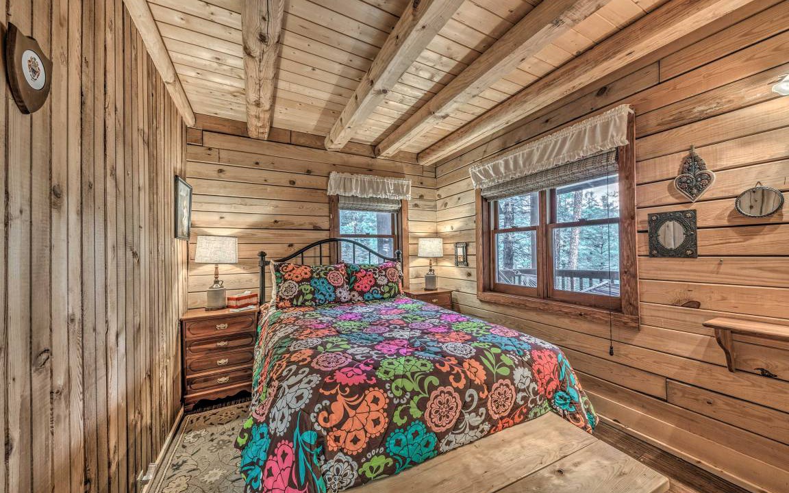 Photo of Bedroom in Ruidoso