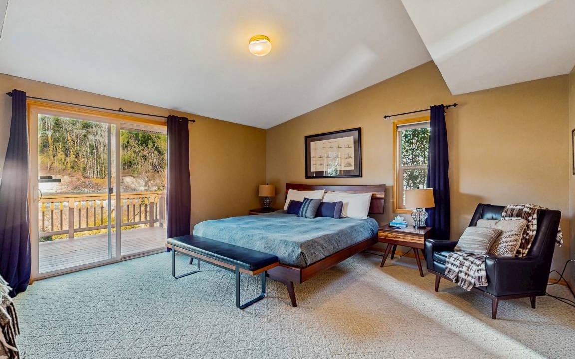 Photo of Bedroom in Gold Bar