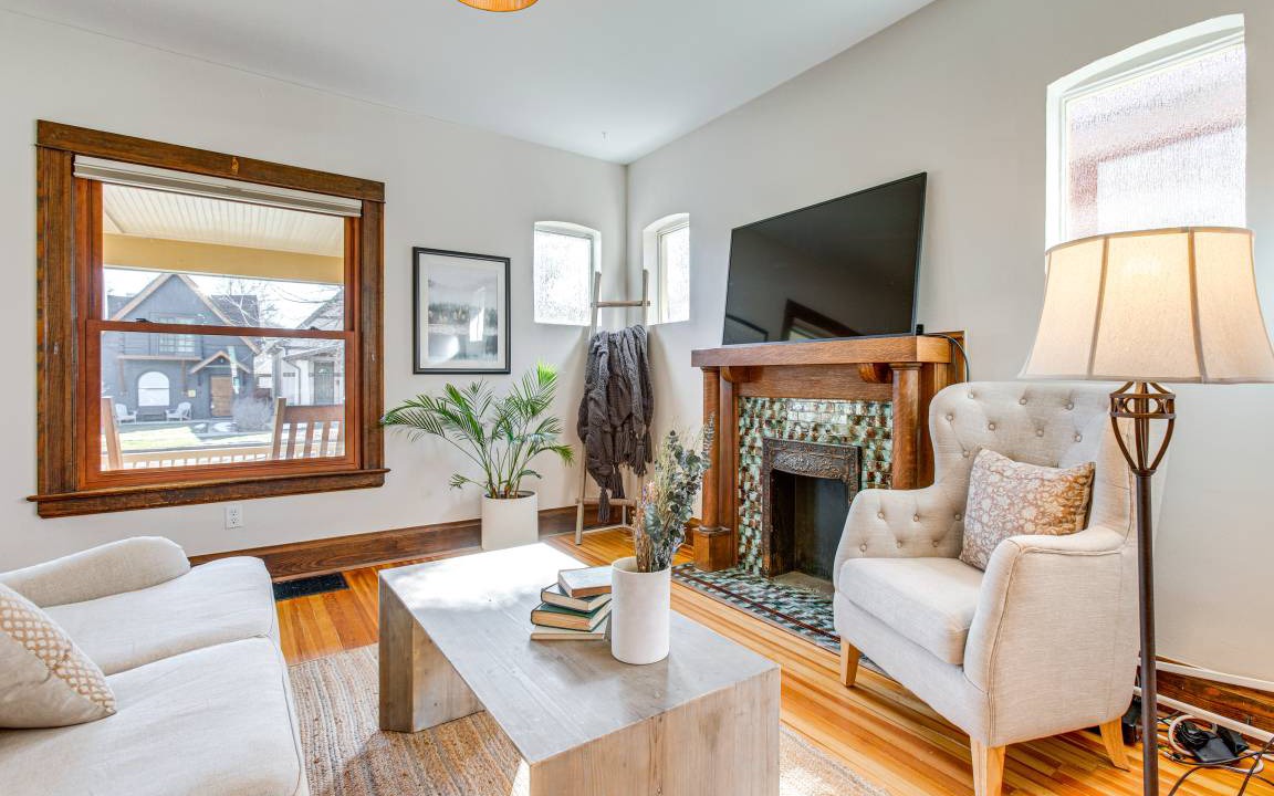 Photo of Livingroom in Washington Park West