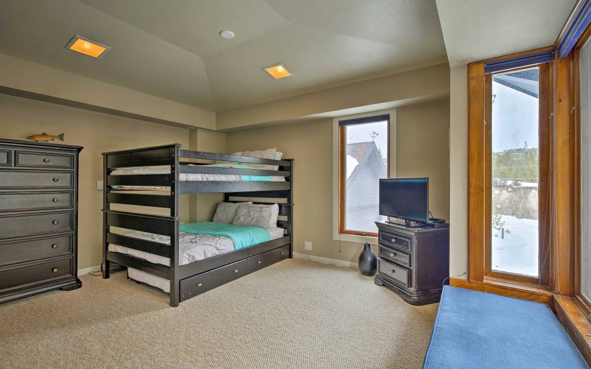 Photo of Bedroom in Grand Lake