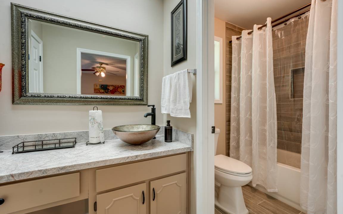 Photo of Bathroom in Capleville