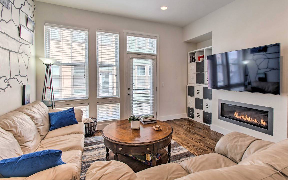 Photo of Livingroom in San Rafael