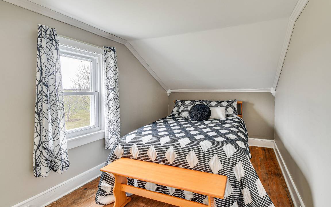 Photo of Bedroom in Town of Owasco