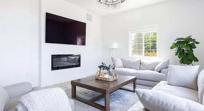 Photo of Livingroom in Ralston Valley