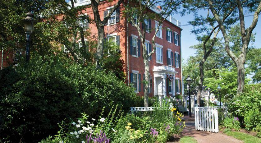 Photo of Others in Nantucket Town