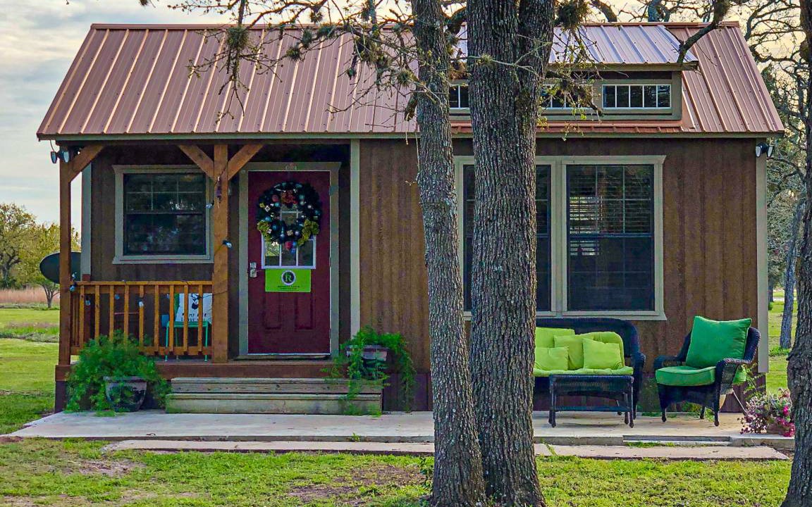 Photo of Buildings in Ledbetter