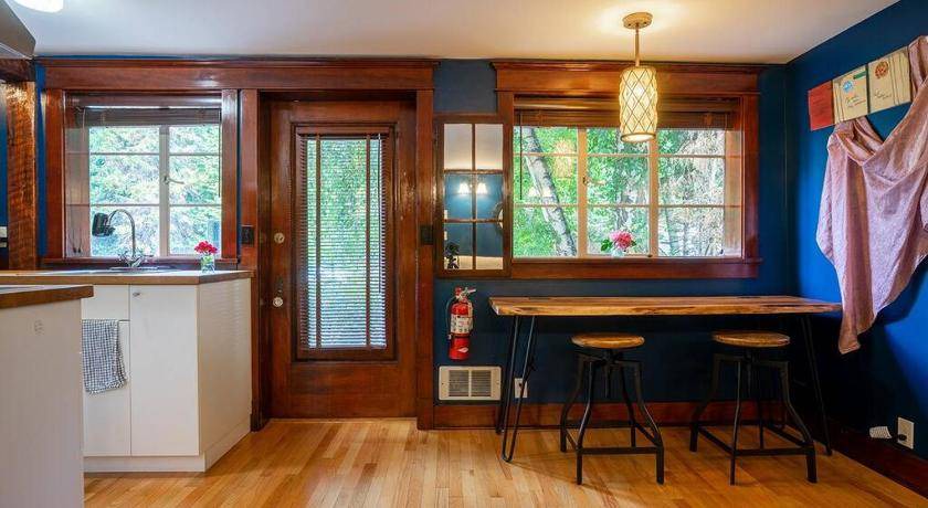 Photo of Kitchen in Broadway