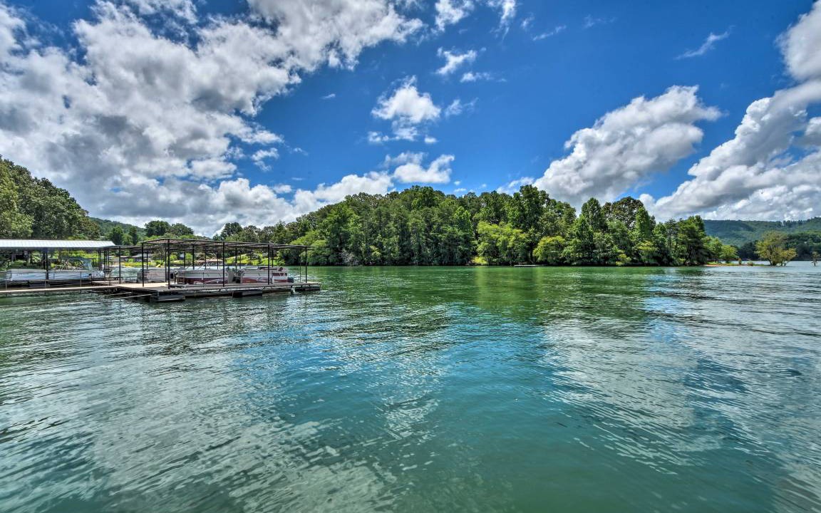 Photo of Others in Hiawassee