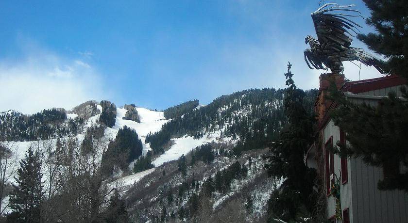 Photo of Others in Aspen