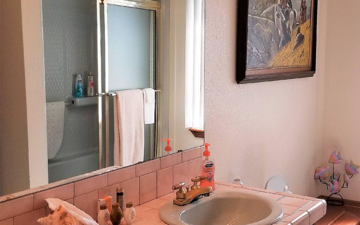 Photo of Bathroom in Boles Acres
