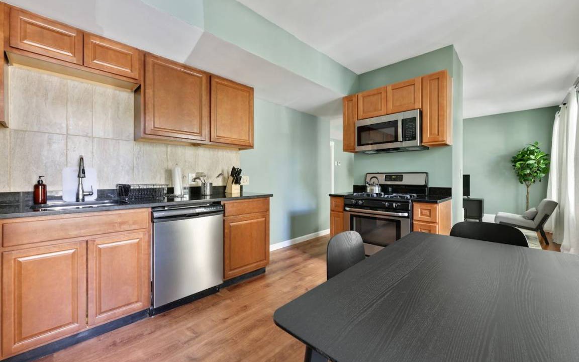 Photo of Kitchen in Inman Square