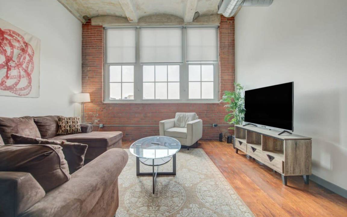 Photo of Livingroom in Crossroads Arts District