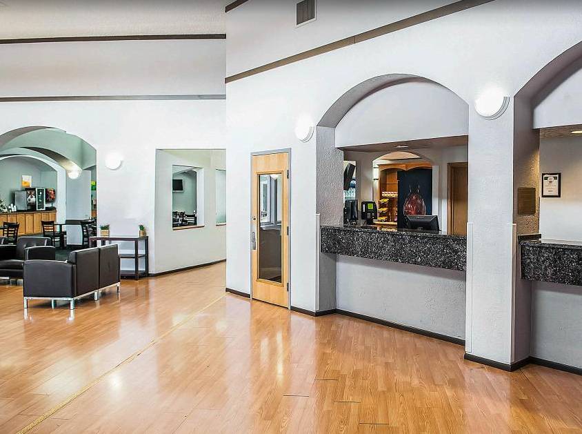 Photo of Livingroom in Northeast Heights