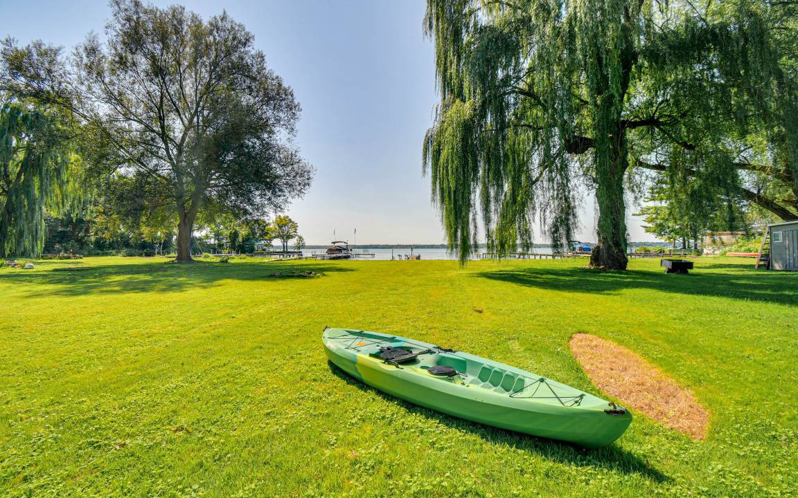 Photo of Others in Cayuga